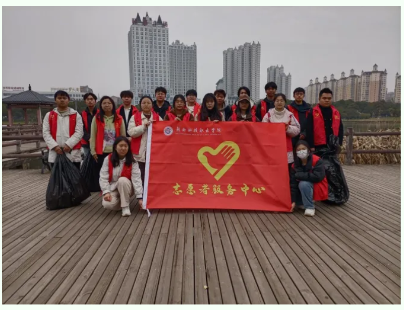 屏幕截图 2024-04-19 214635.png