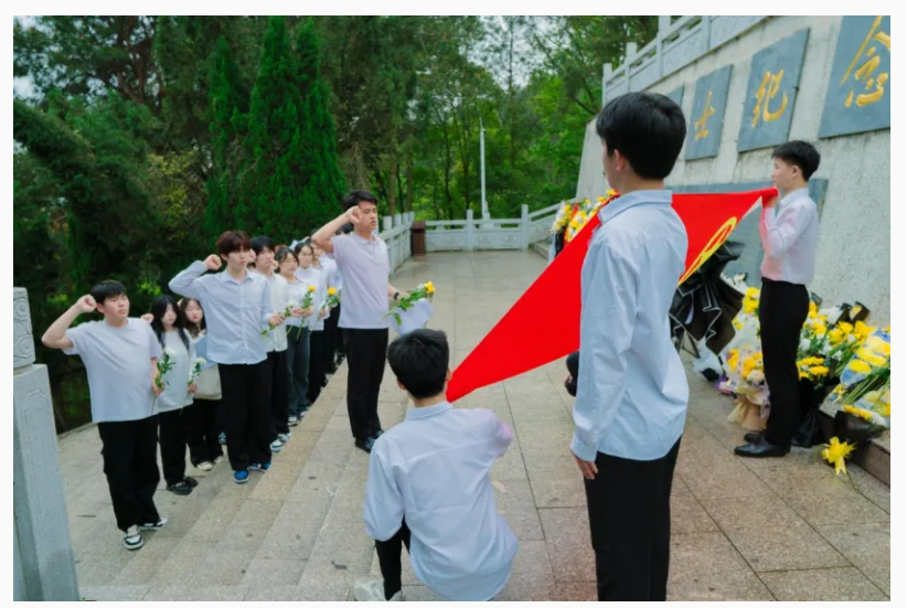 屏幕截图 2024-04-19 230033.png