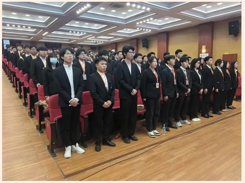 屏幕截图 2024-04-19 233323.png