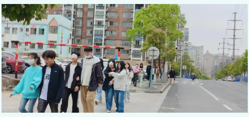 屏幕截图 2024-04-19 235408.png