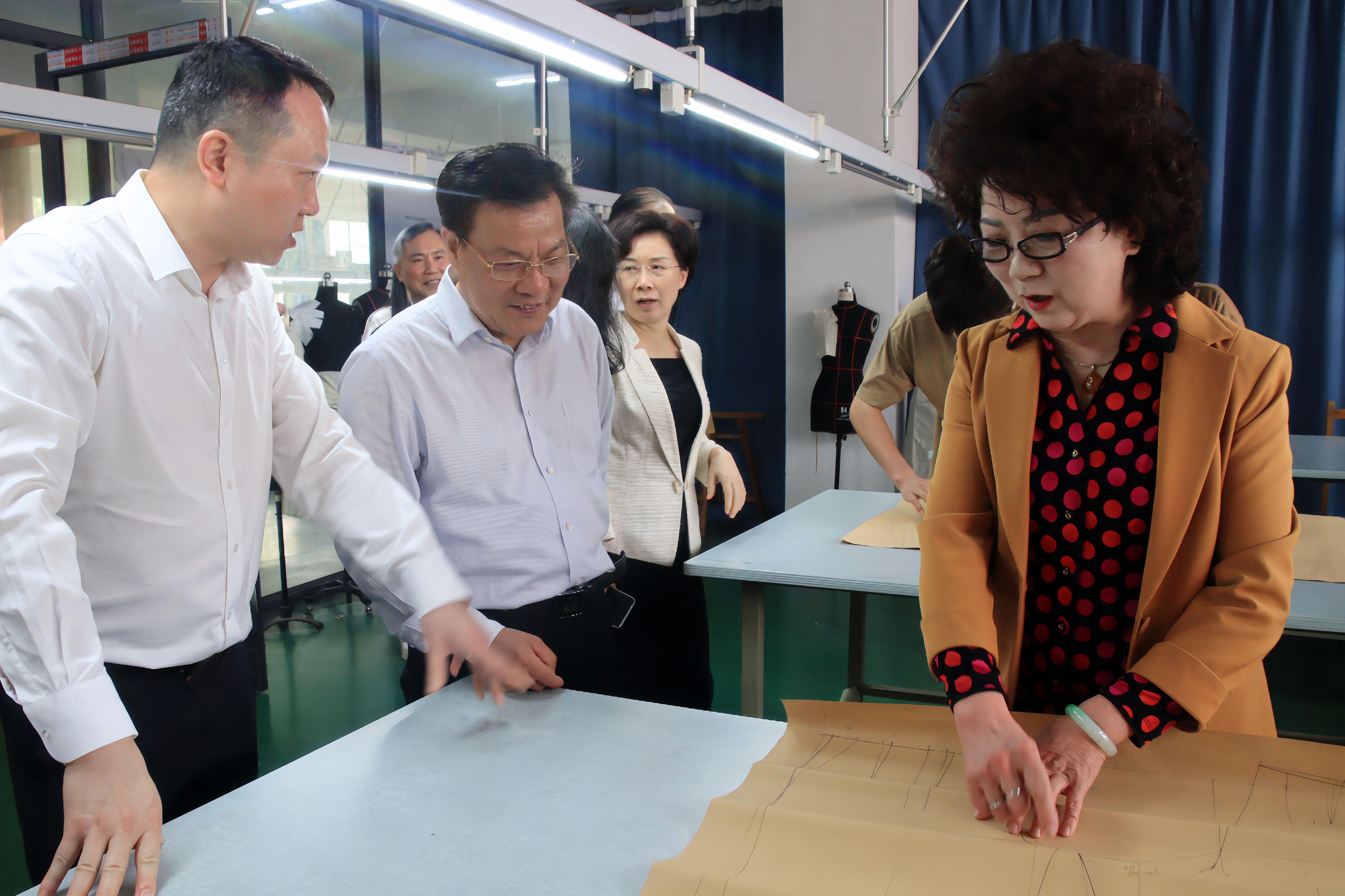 1714265864845624.jpg 1714265864845624.jpg