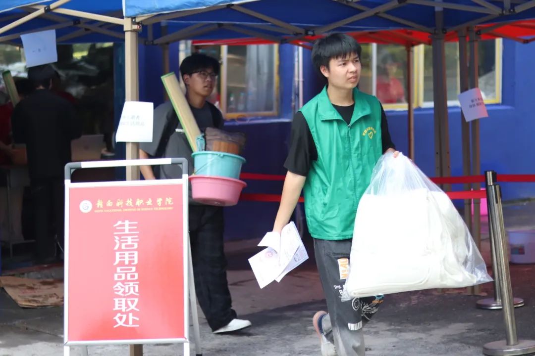 1725848649908076.jpg 1725848649908076.jpg