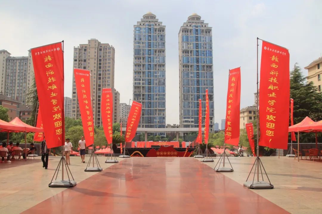 1725848772702816.jpg 1725848772702816.jpg