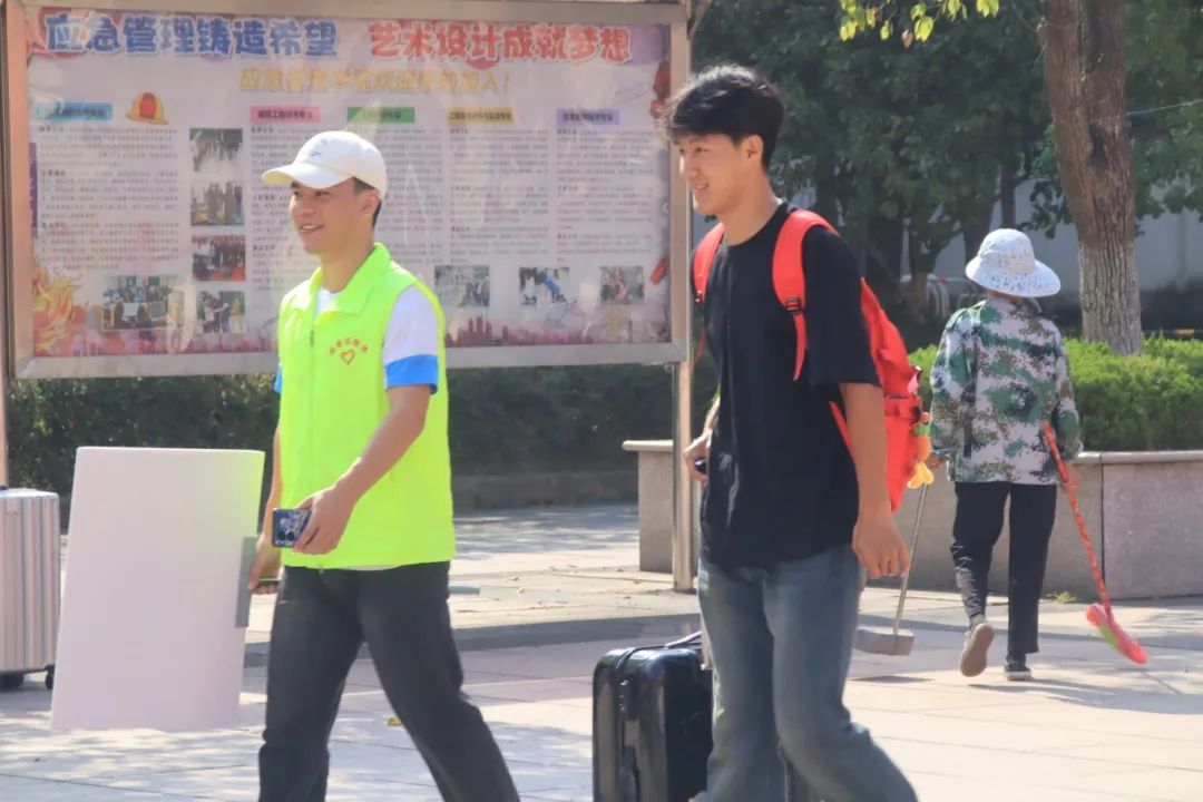 1725849301719615.jpg 1725849301719615.jpg