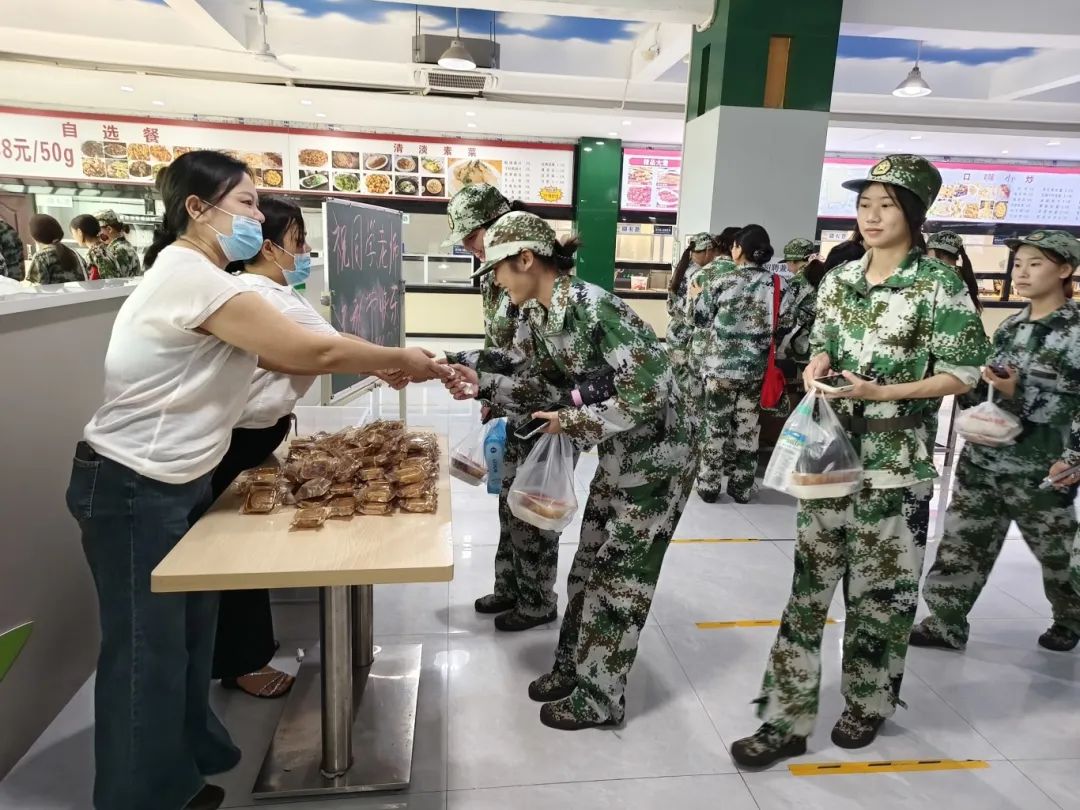 1726626556251916.jpg 1726626556251916.jpg