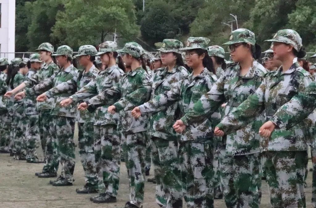 1727137426335840.jpg 1727137426335840.jpg