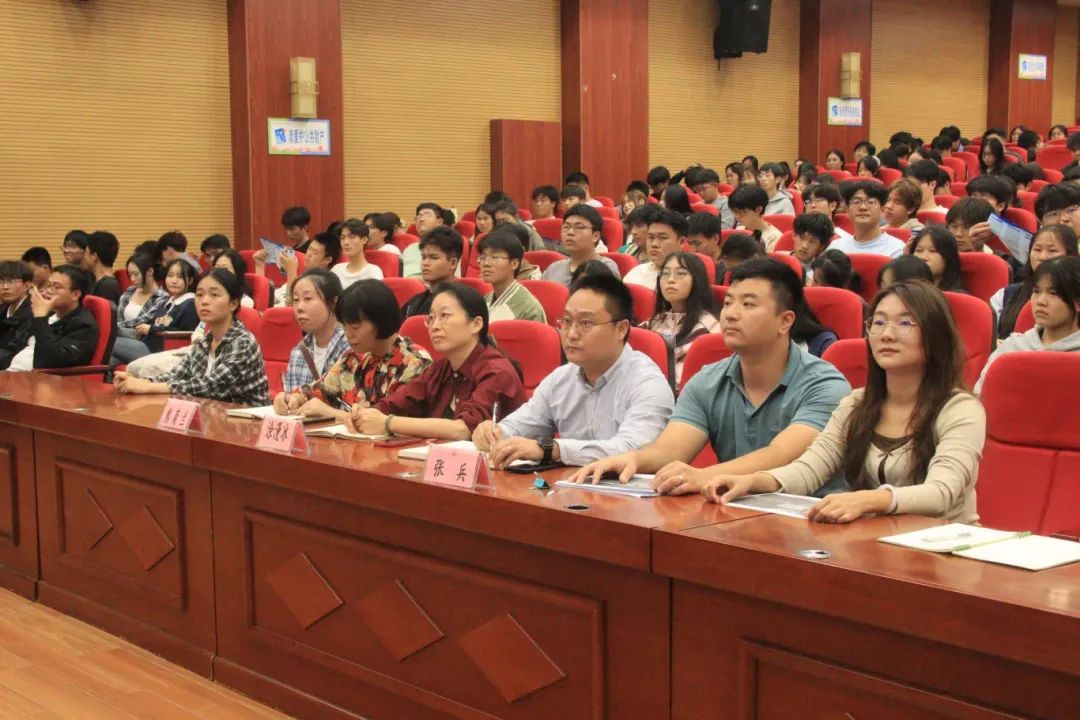 1729557764172524.jpg 1729557764172524.jpg