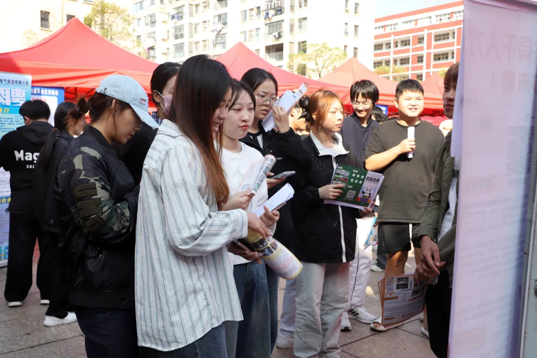 1730941001409879.png 1730941001409879.png