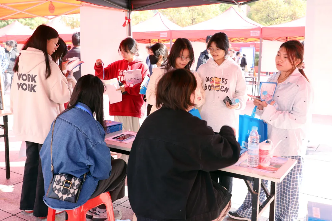 1730941209400573.png 1730941209400573.png