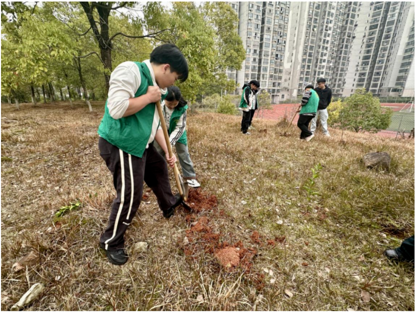 屏幕截图 2025-03-22 202103.png