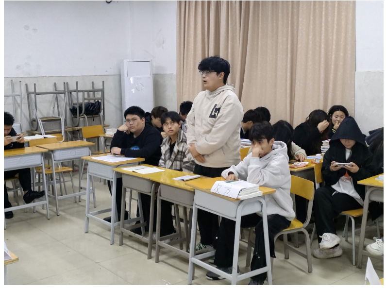 屏幕截图 2025-03-22 205324.png