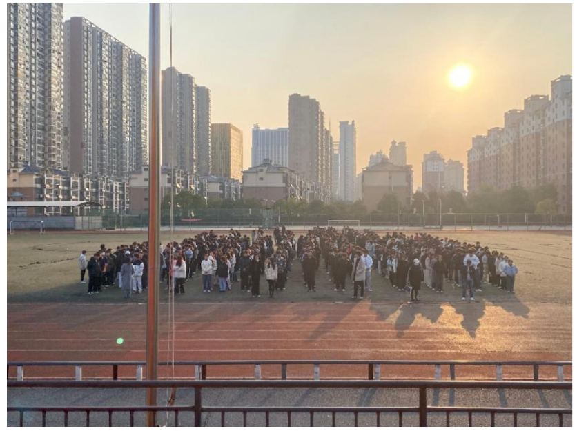 屏幕截图 2025-03-22 210140.png