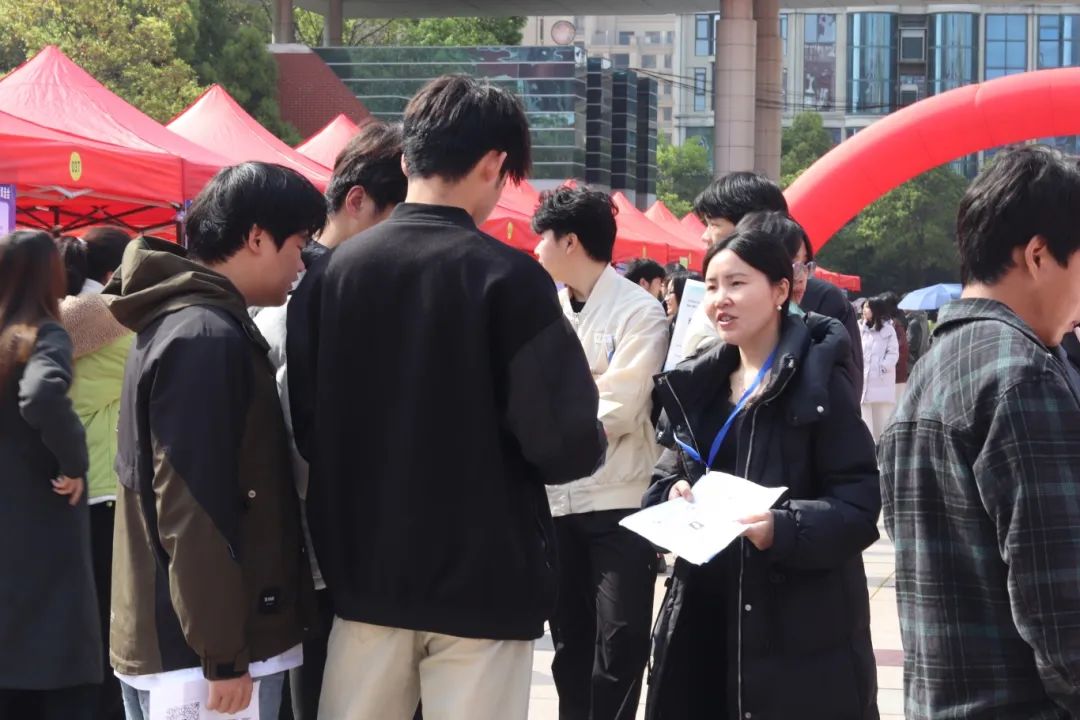 1743579532710495.jpg 1743579532710495.jpg