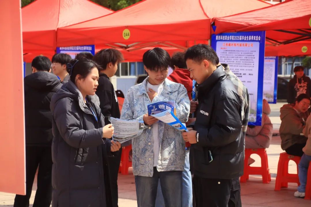 1743579668669402.jpg 1743579668669402.jpg