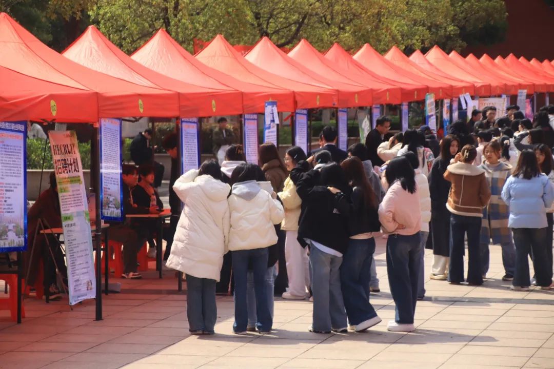 1743579757280465.jpg 1743579757280465.jpg