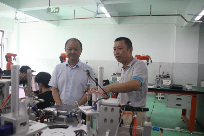 1758510525385197.png 1758510525385197.png