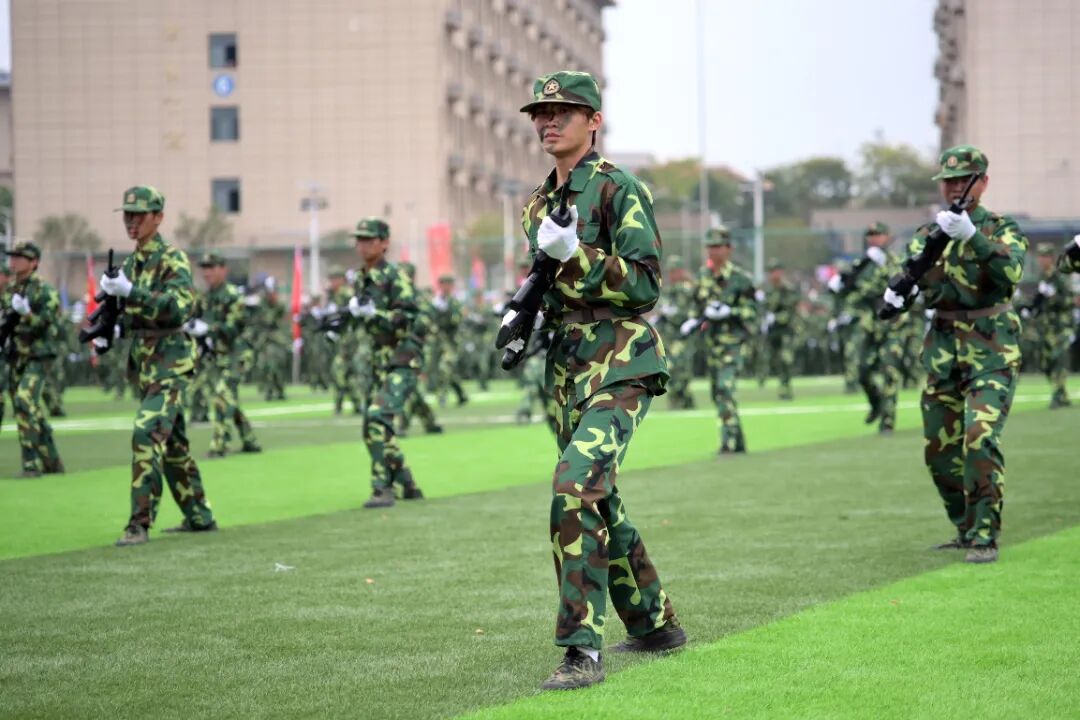 1759978628187305.jpg 1759978628187305.jpg