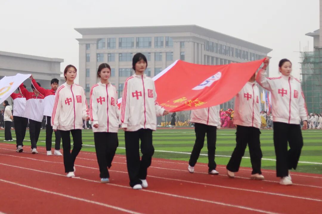 1762393045662772.jpg 1762393045662772.jpg