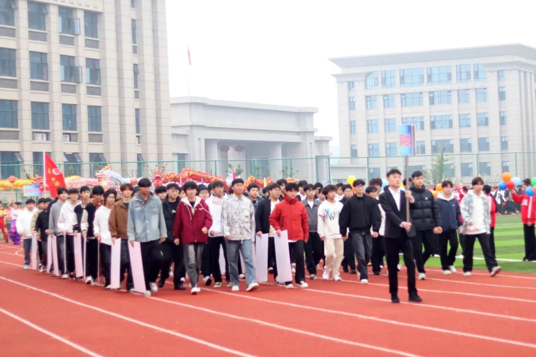 1762393678453618.jpg 1762393678453618.jpg