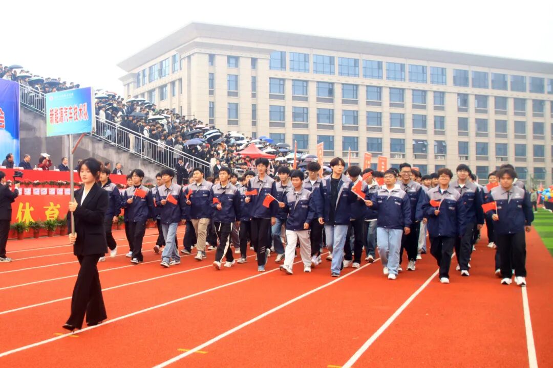 1762394115459377.jpg 1762394115459377.jpg