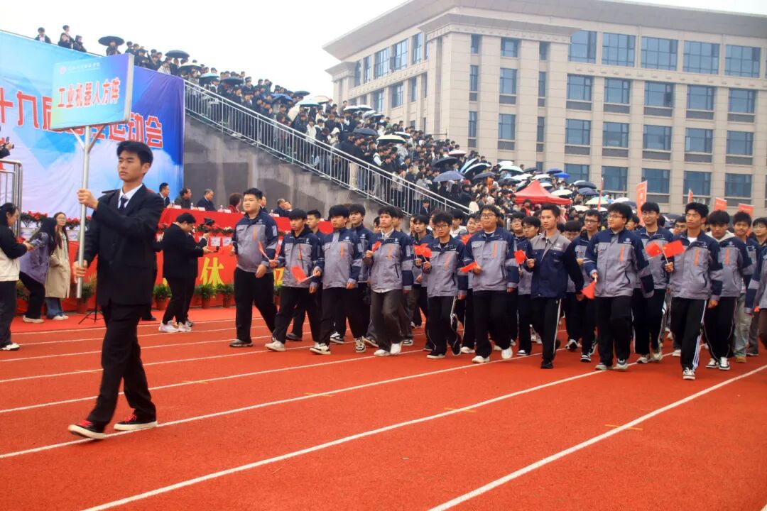 1762394218449477.jpg 1762394218449477.jpg